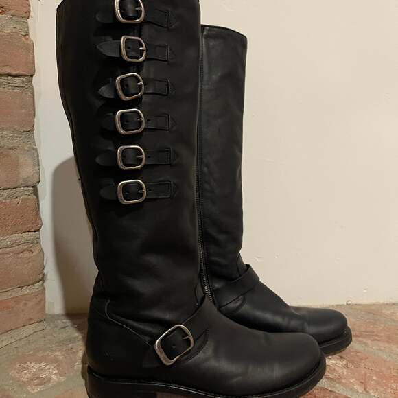 FRYE Veronica Belted Tall Riding Boots Sz: 10 Black Leather Engineer Motorcycle - Picture 2 of 12